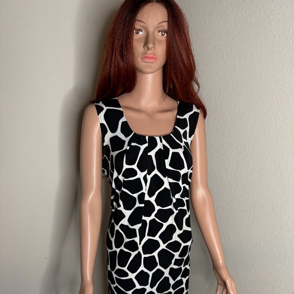 Stylish Rafaella Black and White Giraffe Print Sleeveless Dress